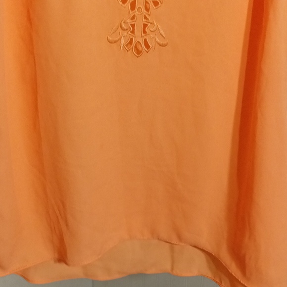 Maurices FLAWED embroidered tank top style blouse - Picture 5 of 7